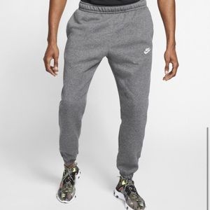 Nike Sportswear Club Fleece. NWT in original packaging! *color is first pic*